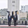 El presidente vietnamita, Luong Cuong, en el Monumento a los Héroes Nacionales y Predecesores de la Independencia de Perú. (Foto: VNA)