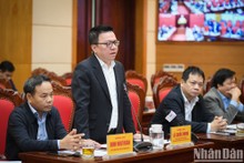 El compañero Le Quoc Minh interviene en la sesión. (Fotografía: Nhan Dan)