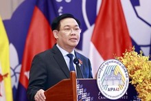 El presidente de la Asamblea Nacional de Vietnam, Vuong Dinh Hue, interviene en la AIPA-43 (Foto: VNA)