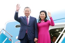 El secretario general del Comité Central del Partido Comunista de Vietnam, To Lam, y su esposa. (Foto: VNA)