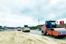 Dak Lak está acelerando el progreso de la construcción de la autopista Khanh Hoa - Buon Ma Thuot. (Foto: VNA)