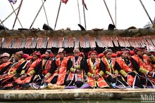 Ceremonia “cap sac” de los Dao rojos en Ta Phin, una leyenda misteriosa entre las nubes