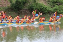 Reconocen como patrimonio cultural intangible nacional el festival de regata de botes de An Chau