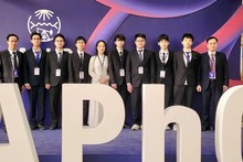 Estudiantes vietnamitas conquistan tres medallas de oro en Olimpiada Asiática de Física.