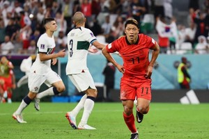 El delantero Hwang Hee-chan, autor del gol que llevó a Corea del Sur al top 16 de la Copa Mundial 2022. (Fotografía: Reuters)