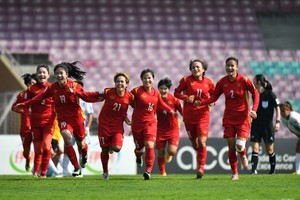 Honran a selección vietnamita de fútbol femenino por logros históricos. (Fotografía: VNA)