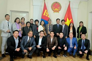 Delegados vietnamitas en el evento (Foto: Nhan Dan)