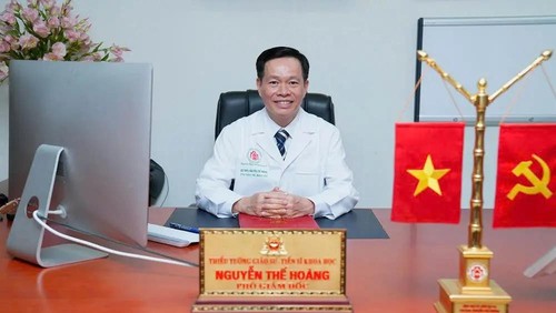 El mayor general, profesor, doctor en ciencias y médico Nguyen The Hoang (Foto: Hospital Militar Central 108 de Vietnam)