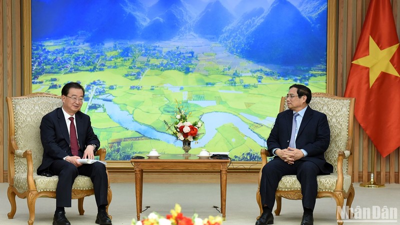 [Foto] Primer ministro recibe al secretario del Comité partidista de provincia china de Yunnan