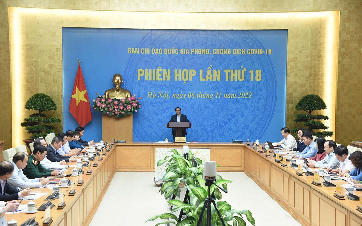 [Foto] Premier vietnamita preside reunión del Comité Directivo Nacional contra el Covid-19