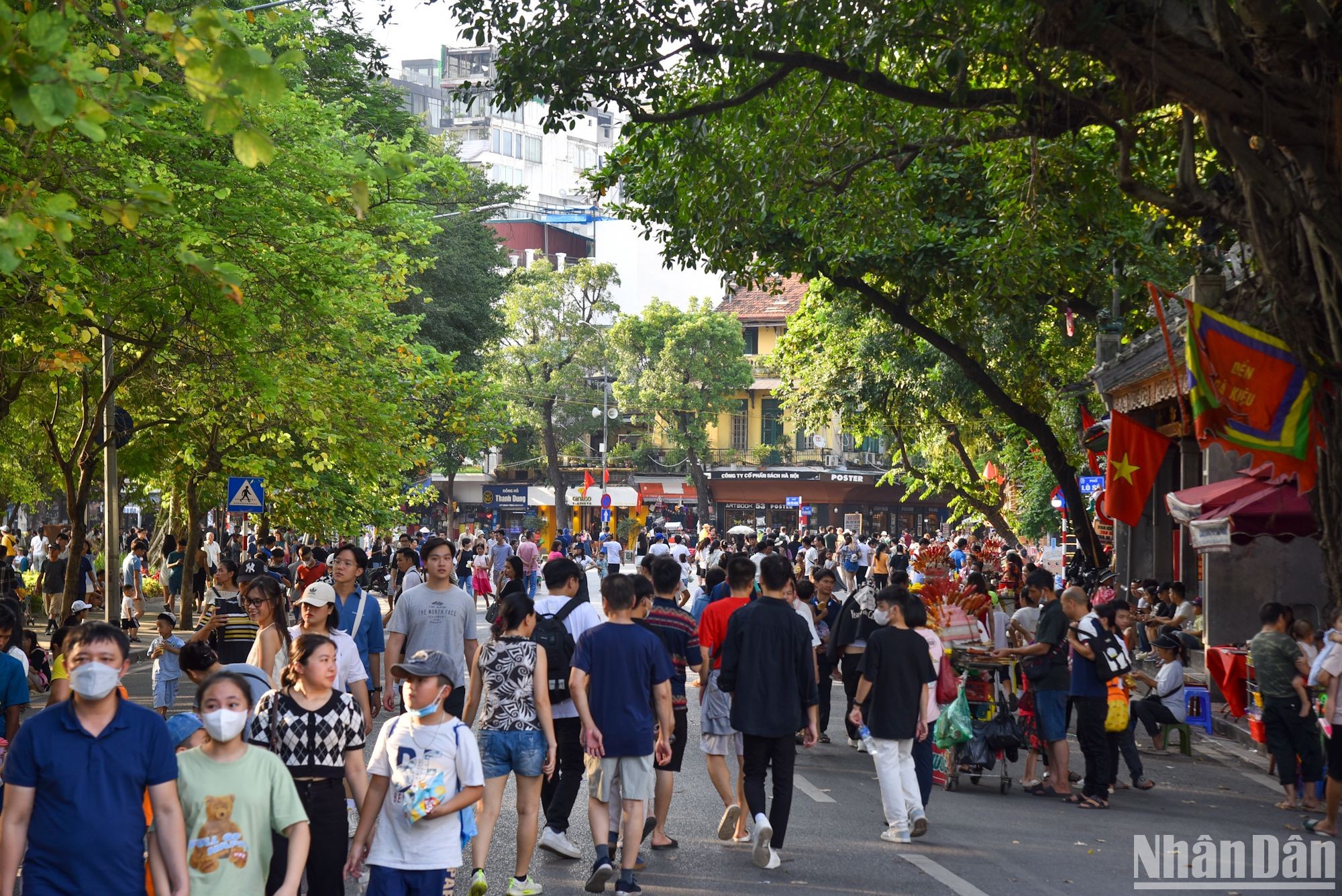 [Foto] Gente hanoyense disfruta de asueto por Día Nacional