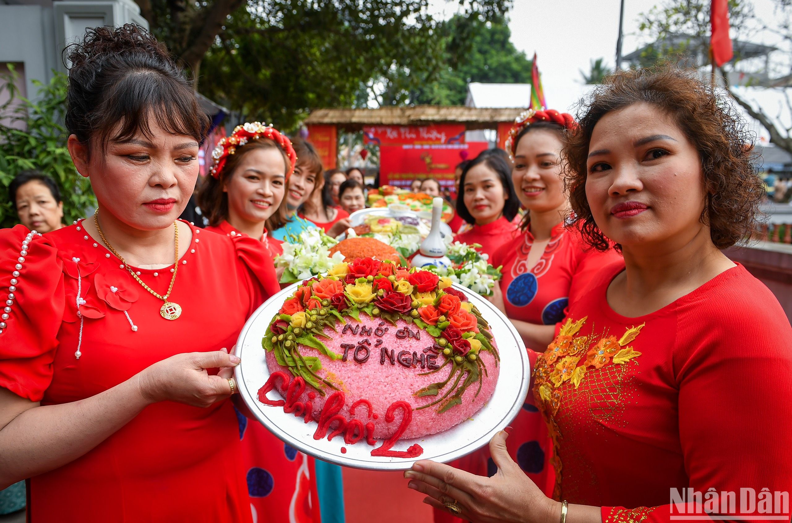 [Foto] Singular festival de elaboración de arroz glutinoso a orillas del Río Rojo