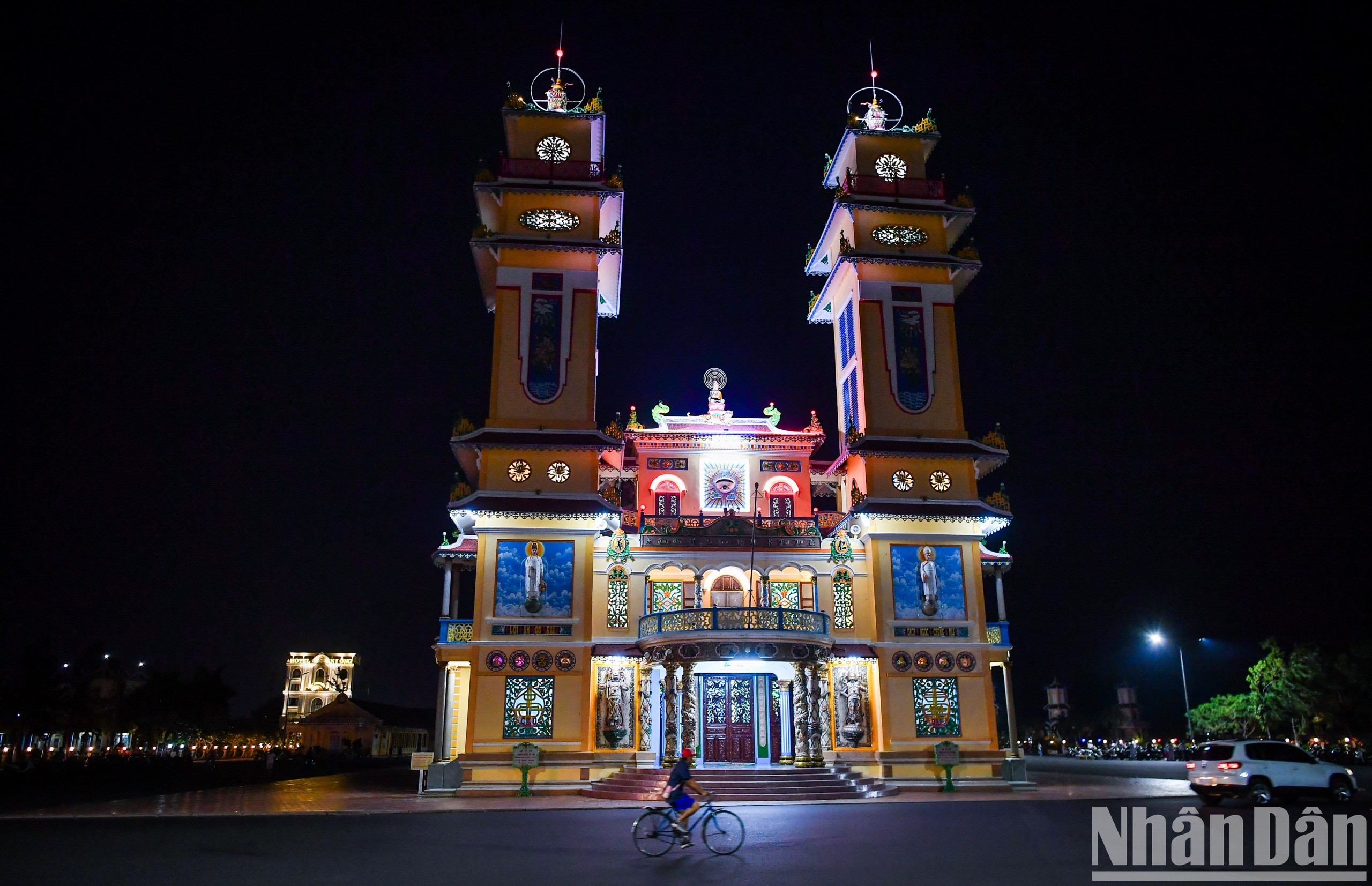 Explorar sede del caodaísmo en provincia vietnamita de Tay Ninh