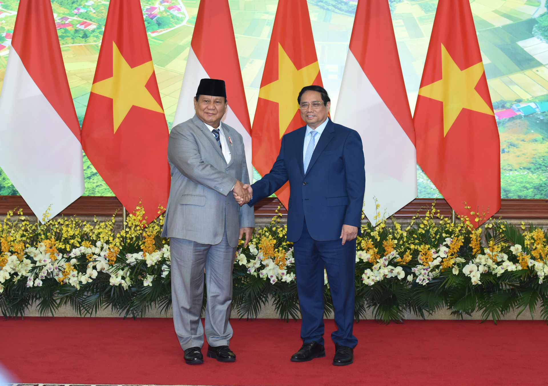 [Foto] Premier vietnamita recibe a presidente electo de Indonesia