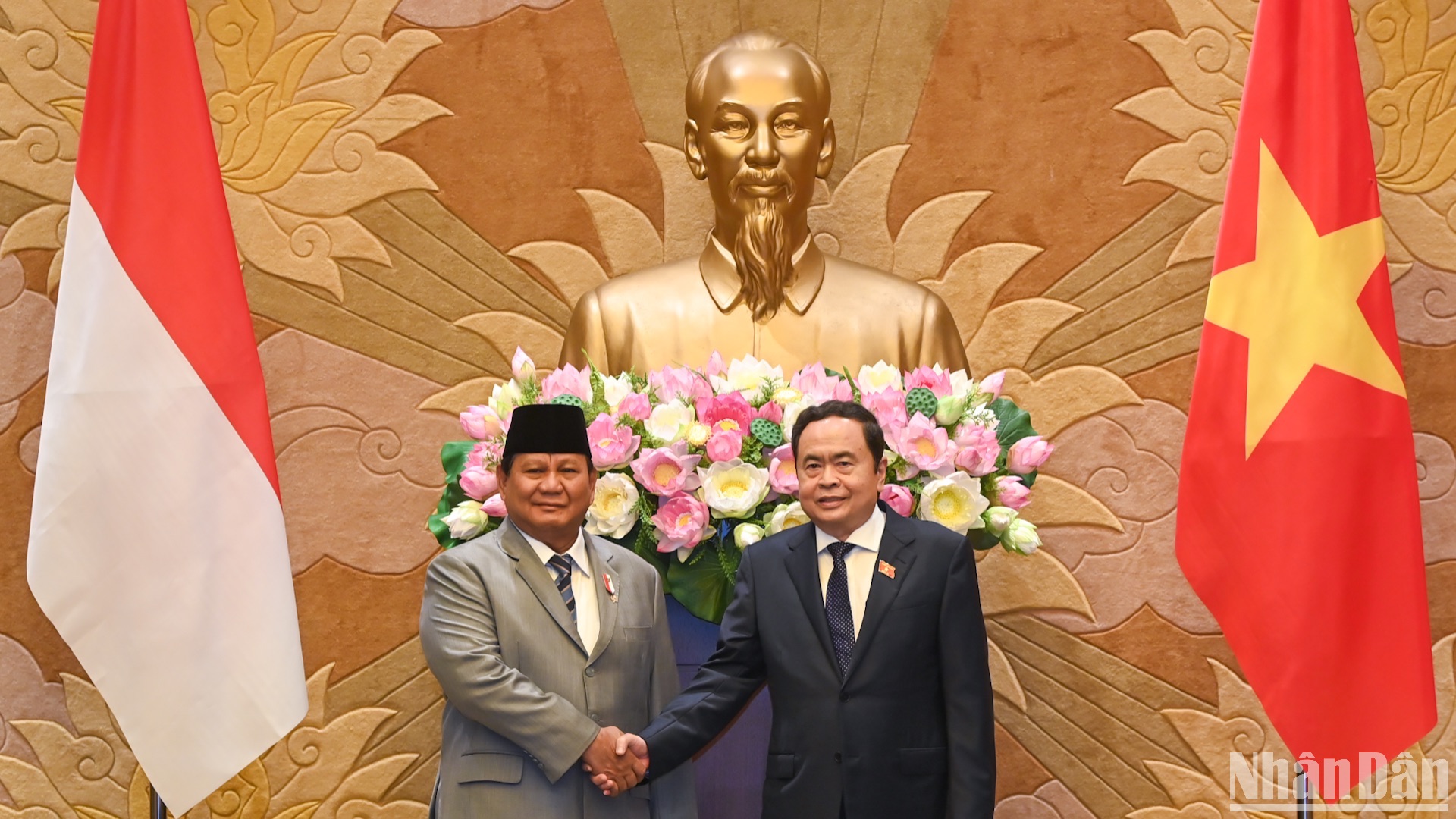 [Foto] Jefe del Legislativo vietnamita se reúne con presidente electo de Indonesia