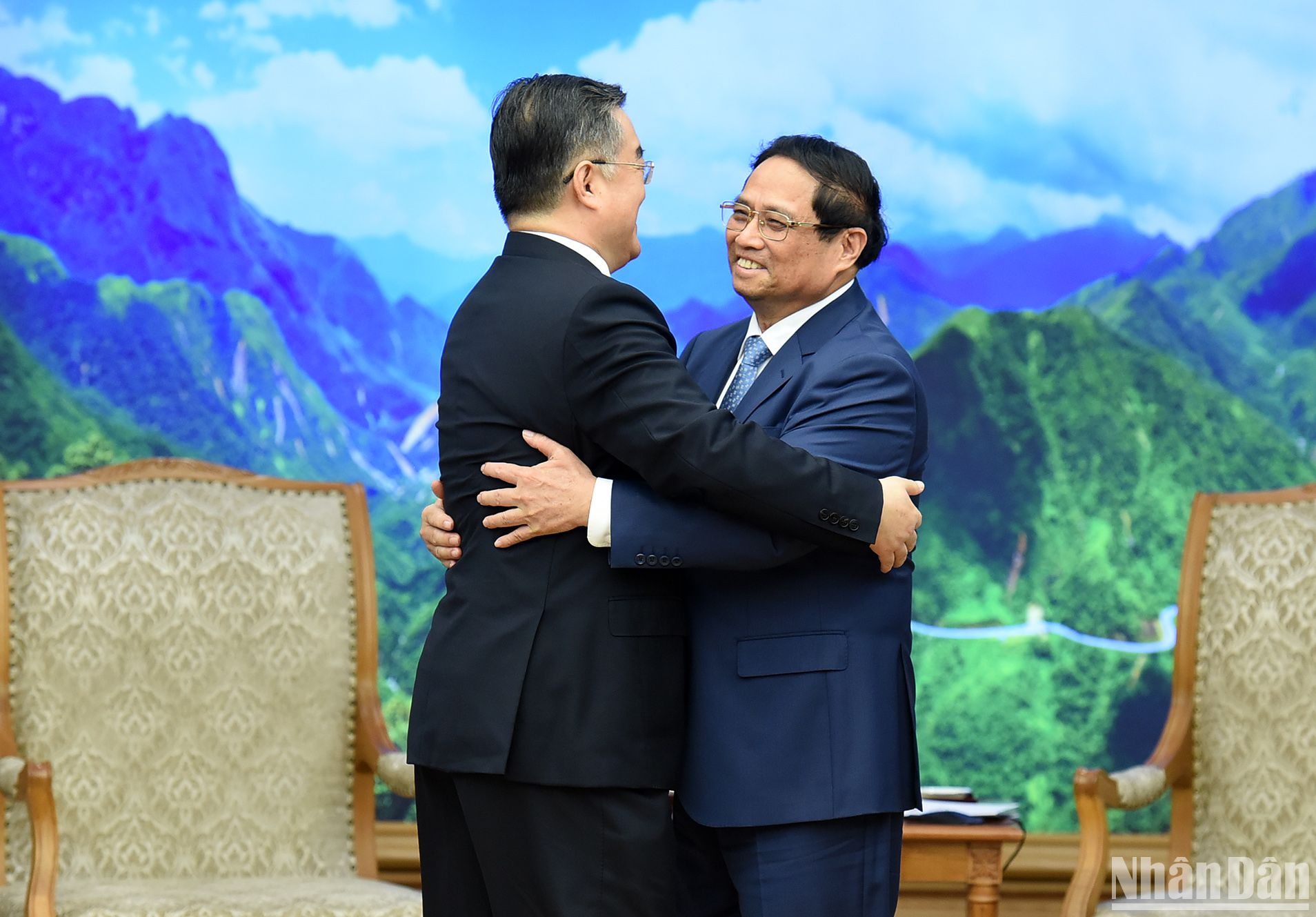[Foto] Premier vietnamita recibe a comisionado jefe adjunto del Comité Permanente de la Asamblea Popular Nacional de China