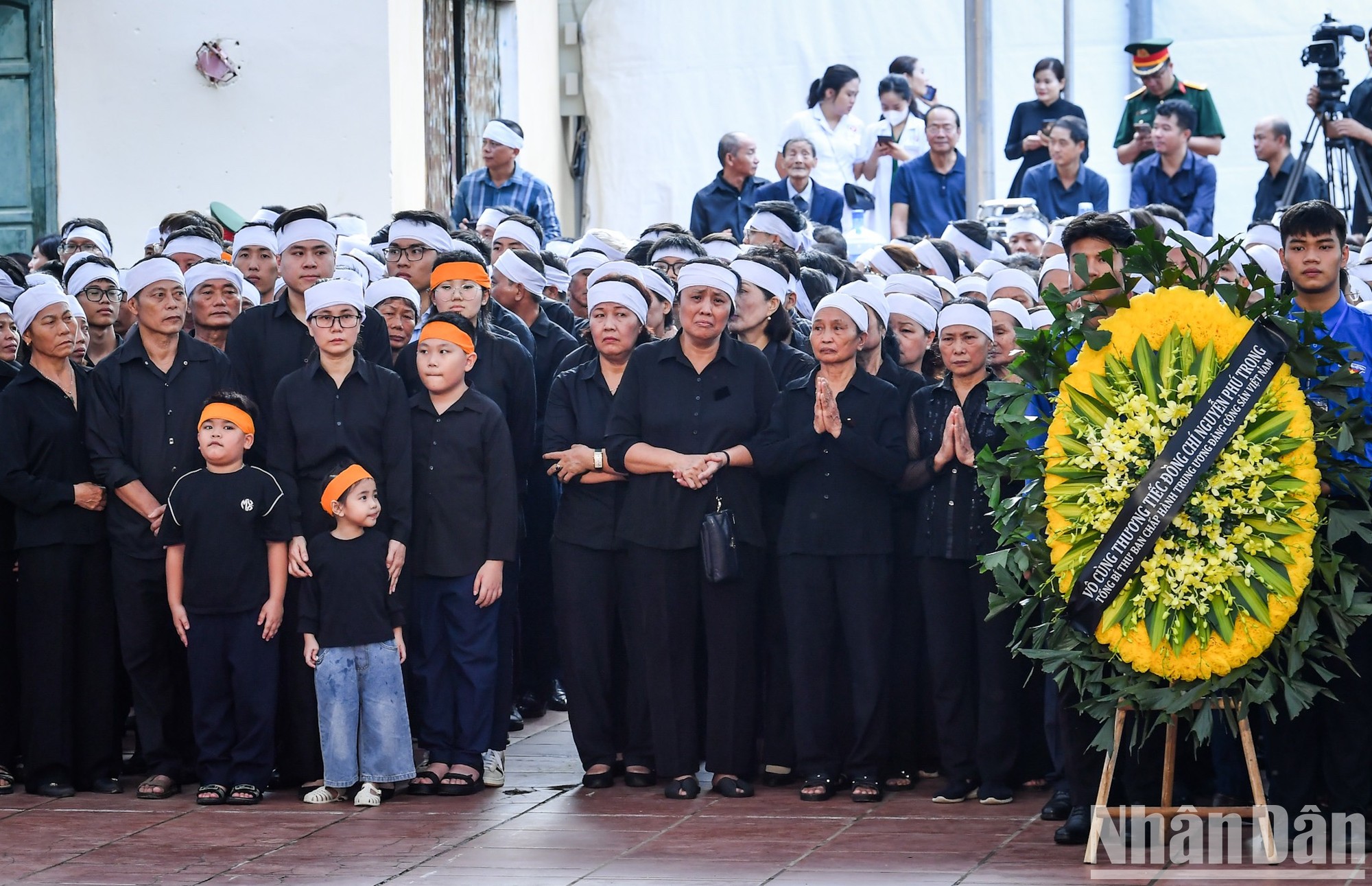 [Foto] Honras fúnebres al secretario general del PCV Nguyen Phu Trong en pueblo natal