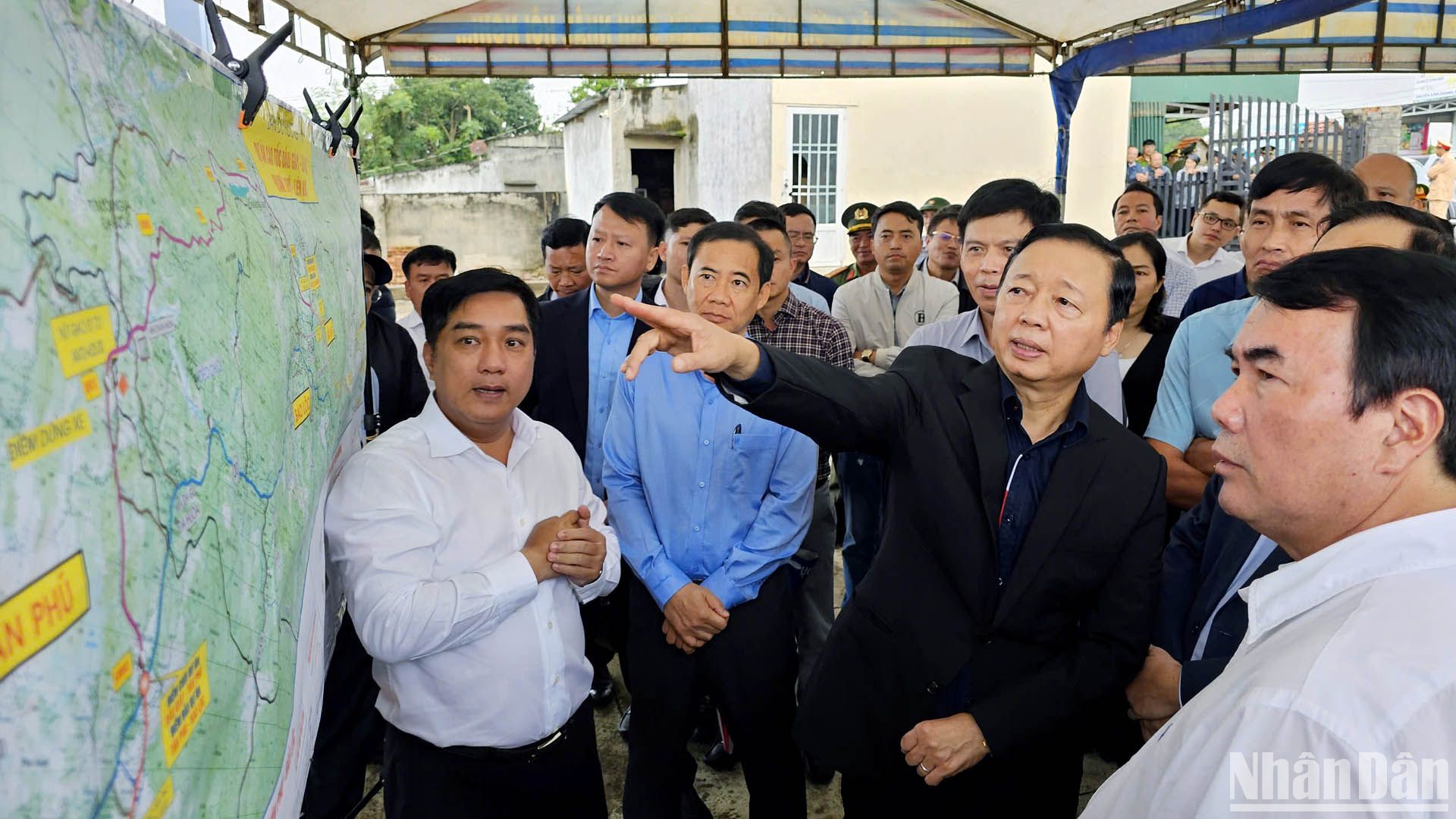 [Foto] Vicepremier vietnamita realiza inspección construcción de autopista en Lam Dong