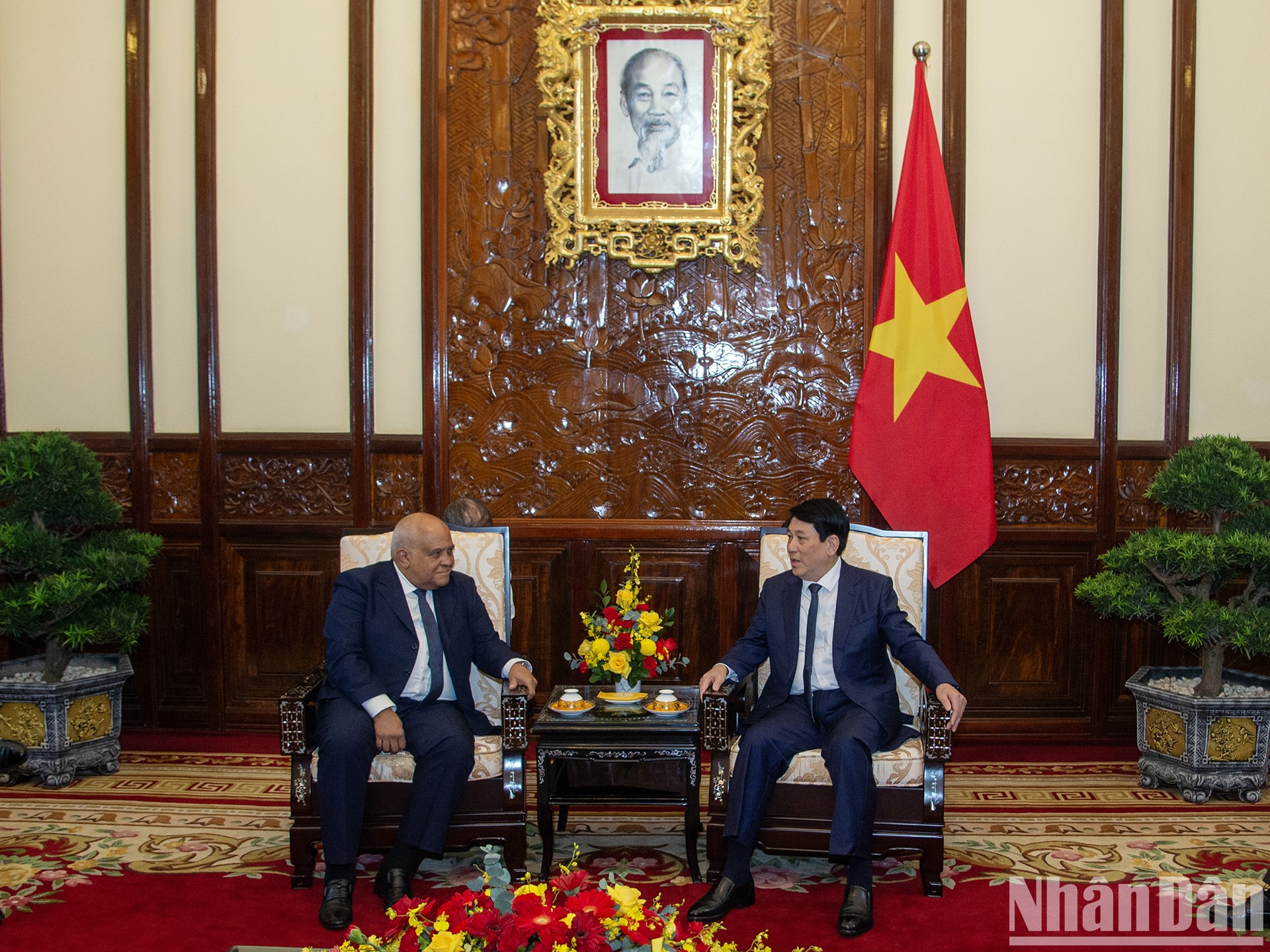 [Foto] Presidente de Vietnam recibe a embajador de Cuba en Hanói