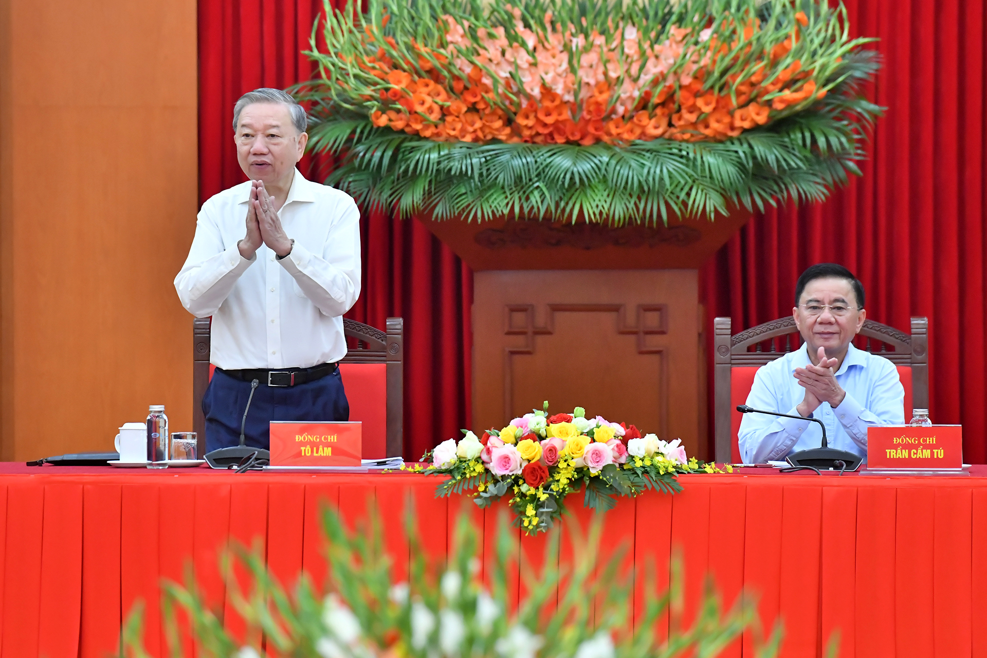 [Foto] Máximo dirigente partidista vietnamita preside reunión del Subcomité de Documentos del XIV Congreso Nacional del PCV