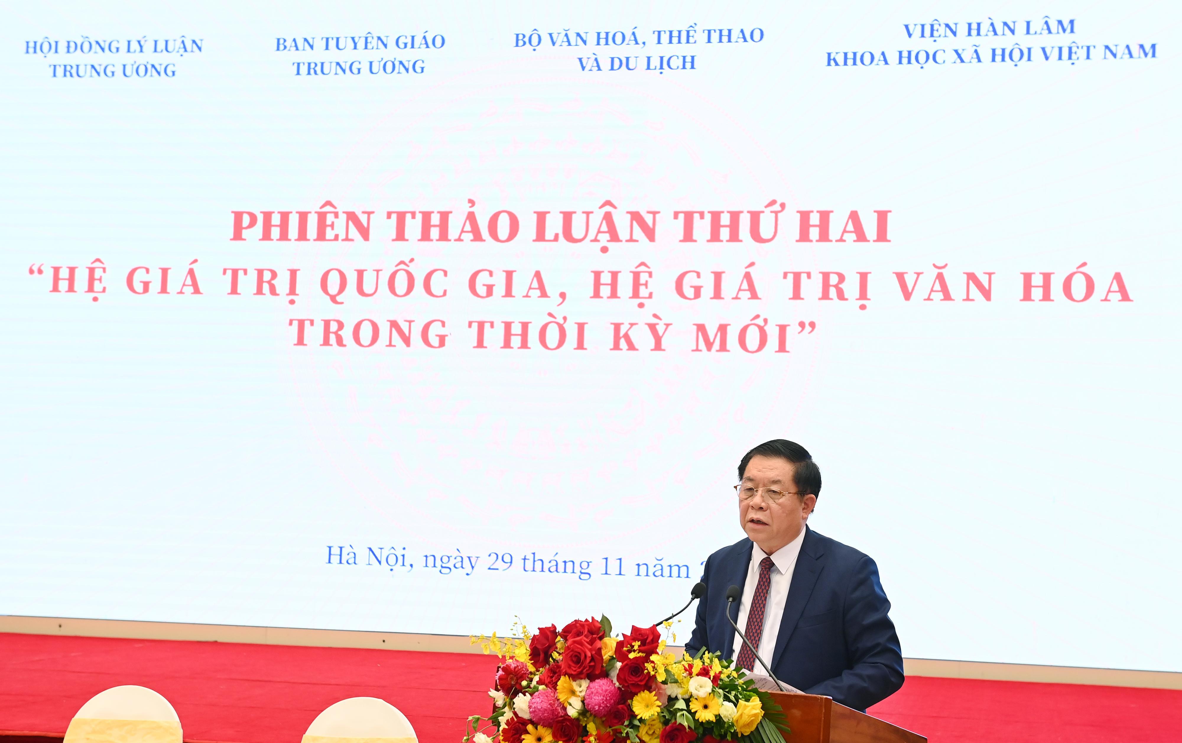 [Foto] Segunda sesión de discusión del seminario sobre el sistema de valores vietnamitas