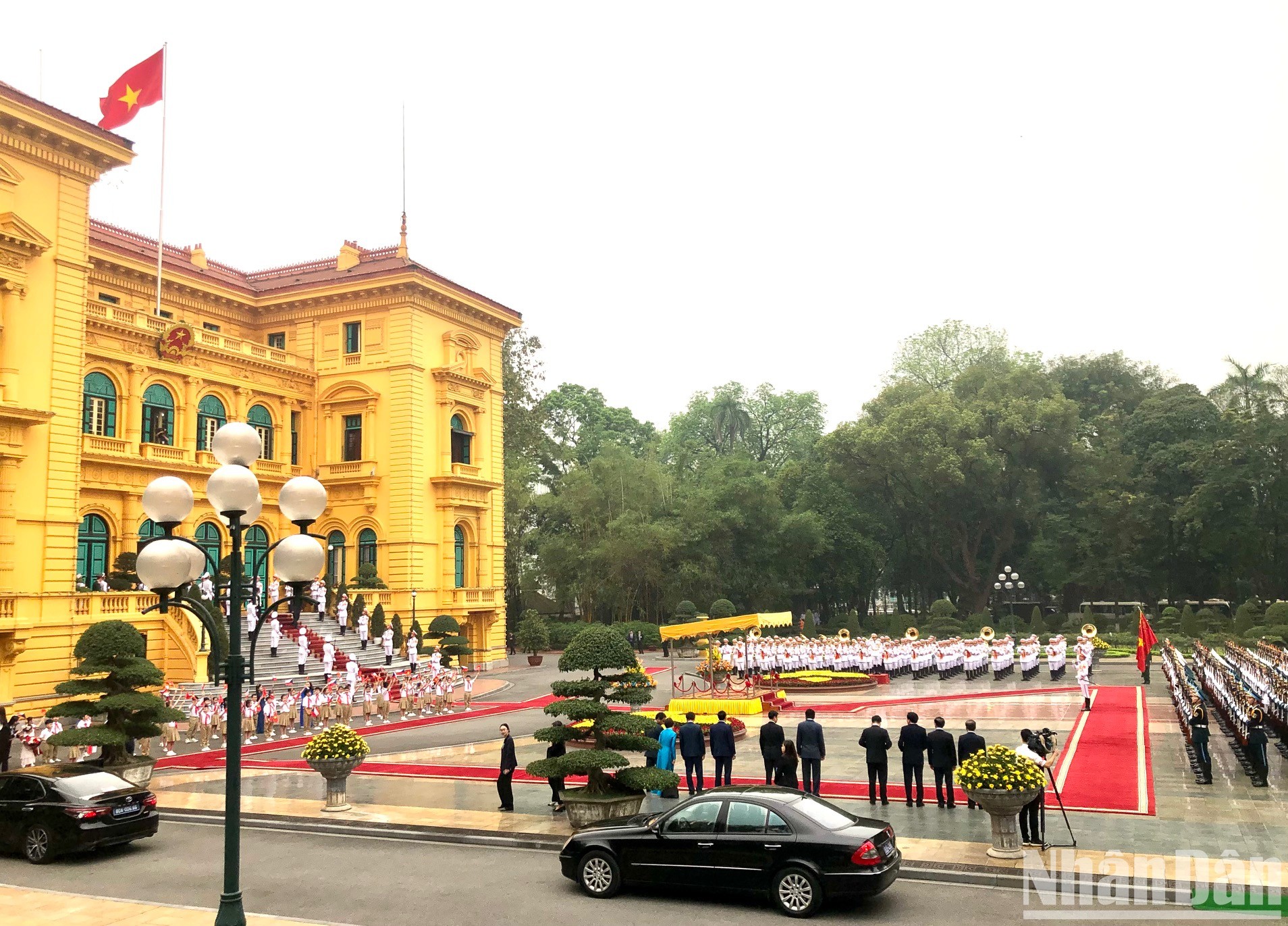 [Foto] Ceremonia de bienvenida al primer ministro checo
