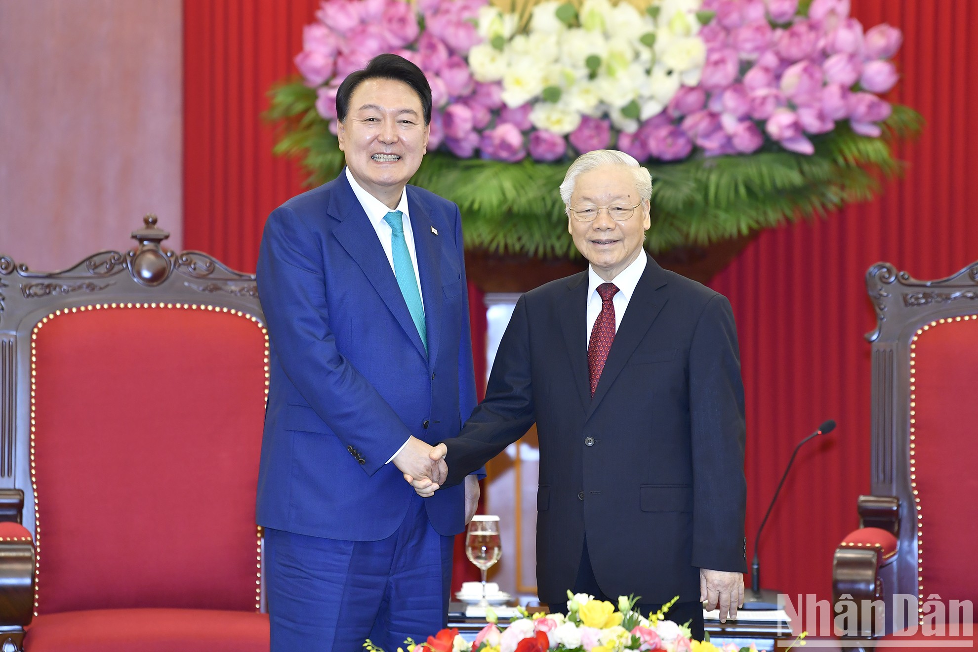 [Foto] Máximo dirigente partidista de Vietnam recibe al presidente surcoreano
