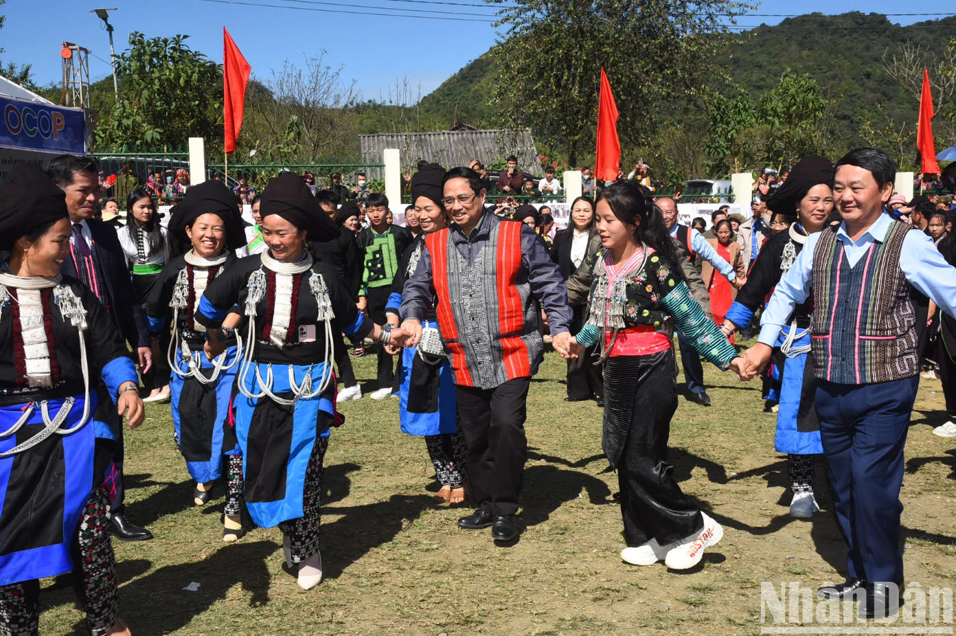 [Foto] Primer ministro asiste al Festival de la Gran Unidad Nacional en Lai Chau