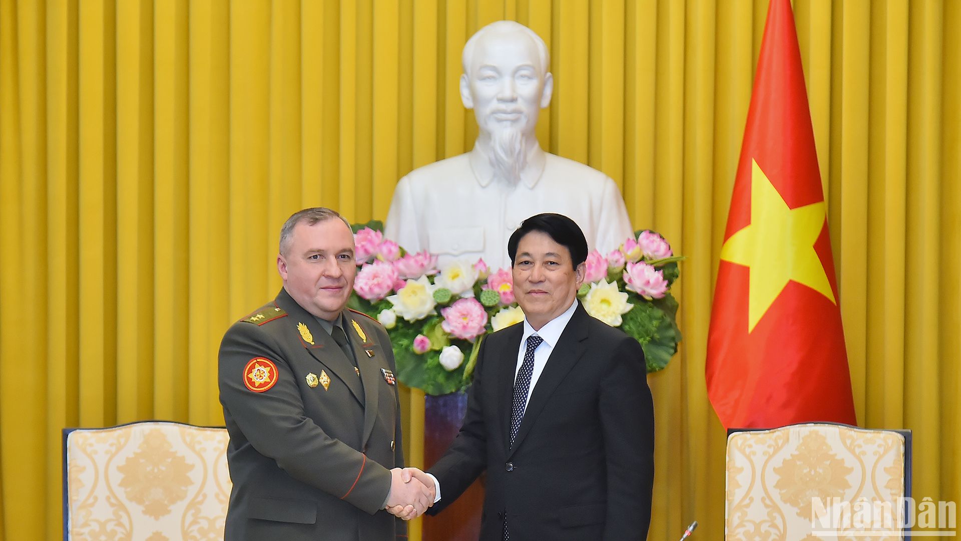 [Foto] Presidente de Vietnam recibe al ministro de Defensa de Belarús