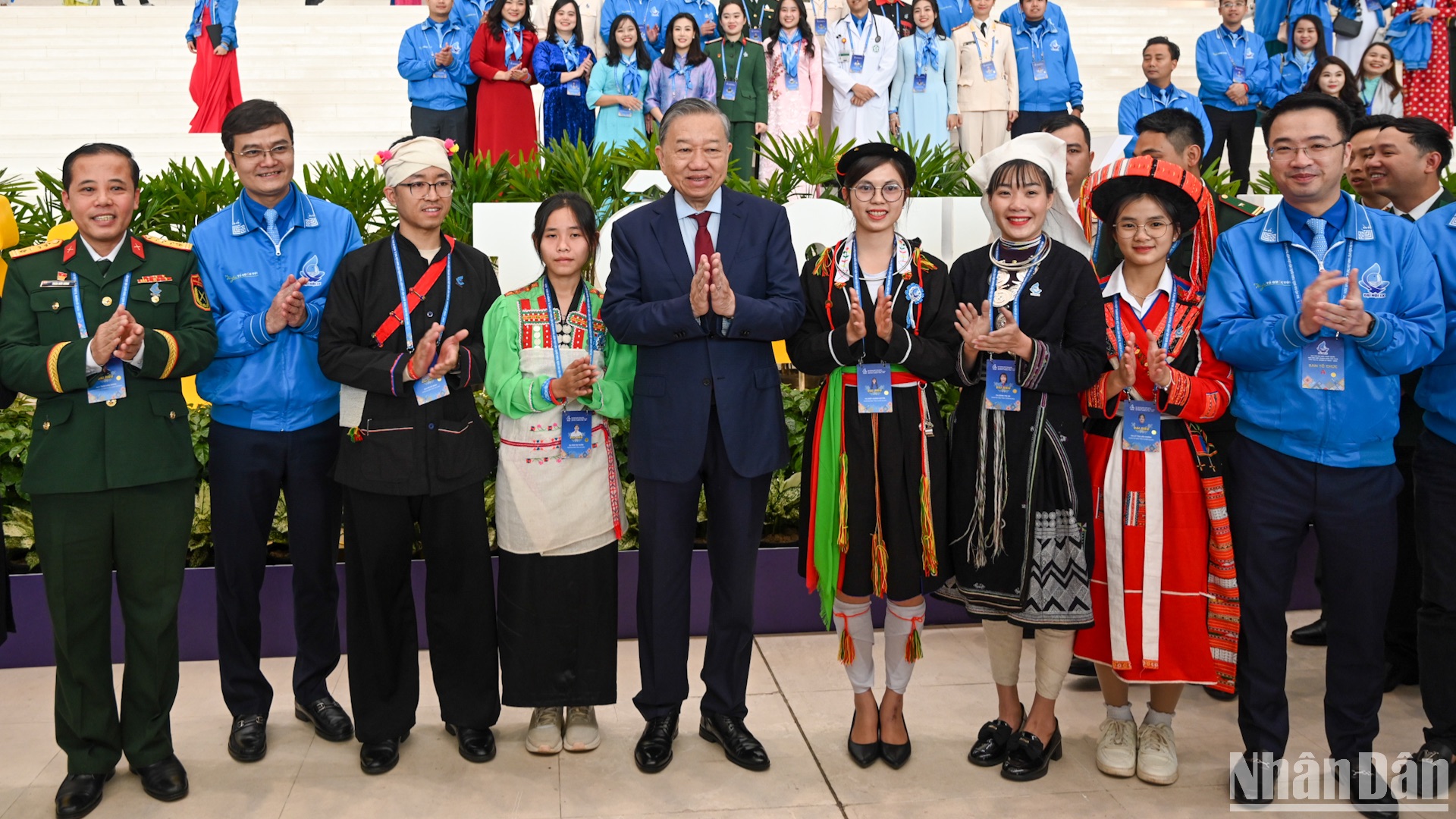 [Foto] Celebran sesión plenaria del IX Congreso Nacional de la Federación de Jóvenes de Vietnam 