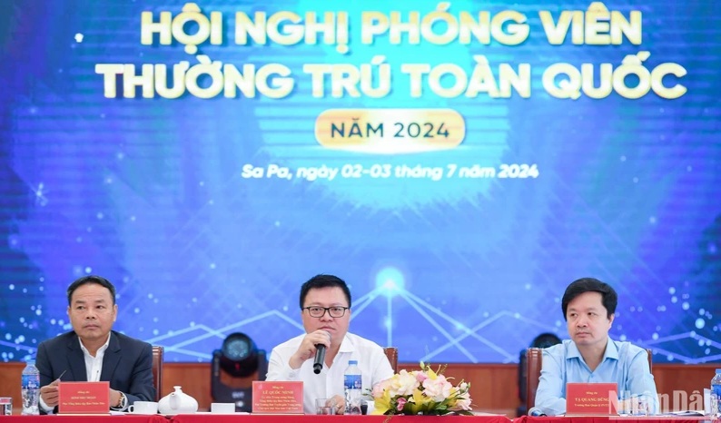 [Foto] Conferencia nacional de corresponsales del periódico Nhan Dan 2024