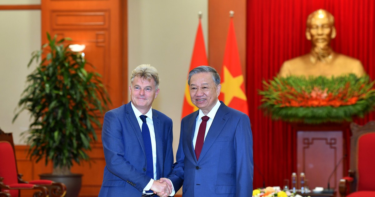 [Foto] Líder partidista vietnamita recibe una delegación del Partido Comunista de Francia