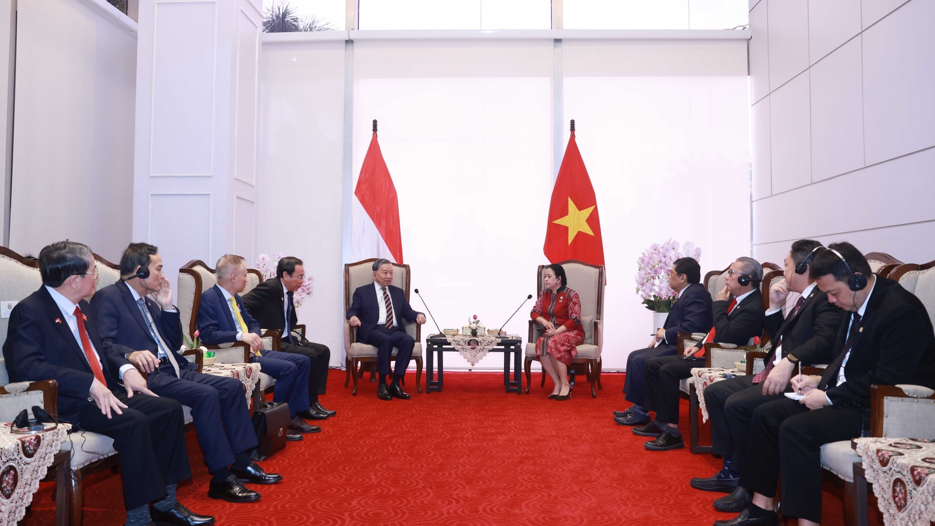 [Foto] Máximo dirigente partidista de Vietnam se reúne con presidenta de Cámara baja de Indonesia