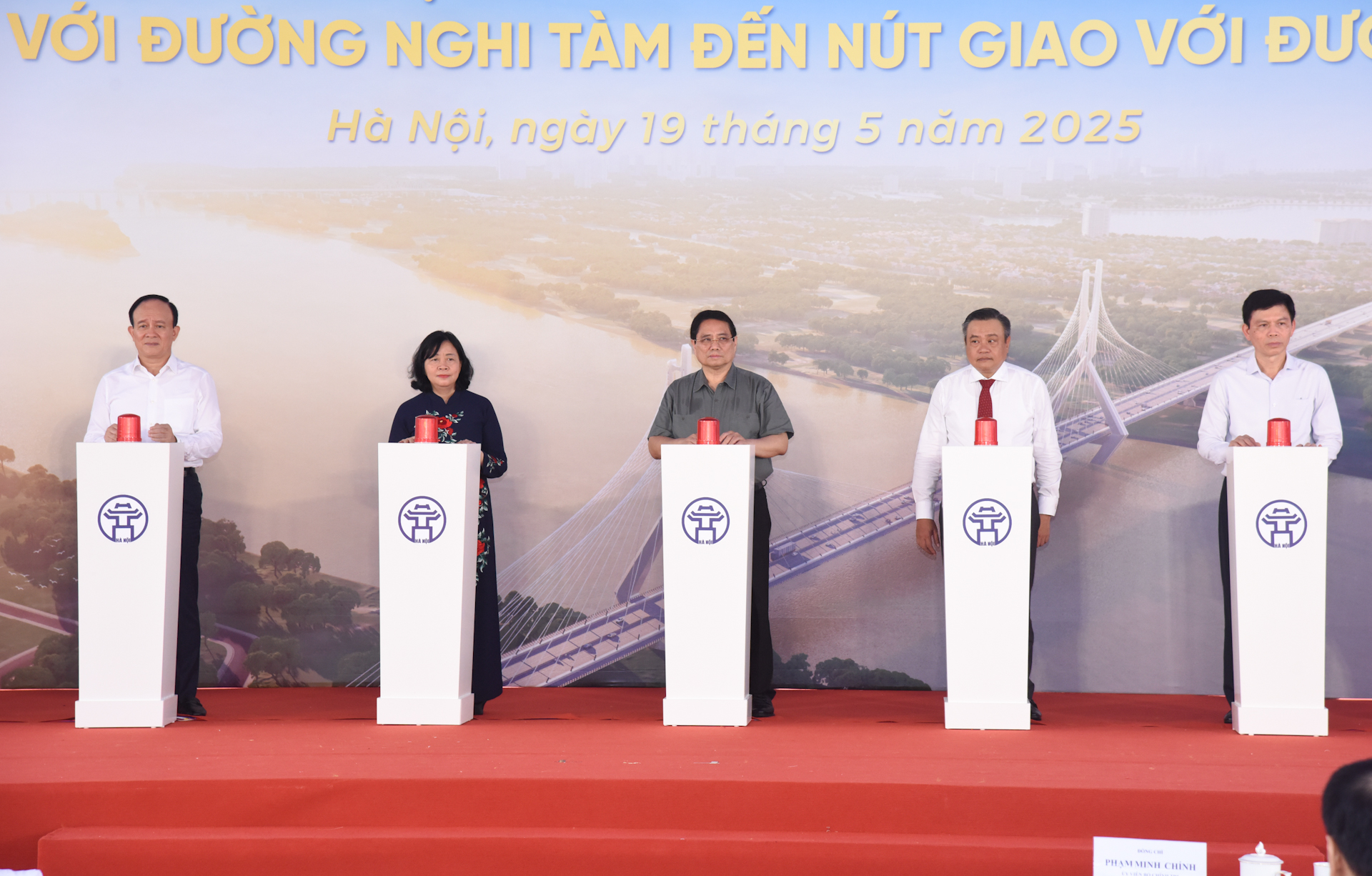 [Foto] Premier vietnamita da inicio a la construcción del puente de Tu Lien