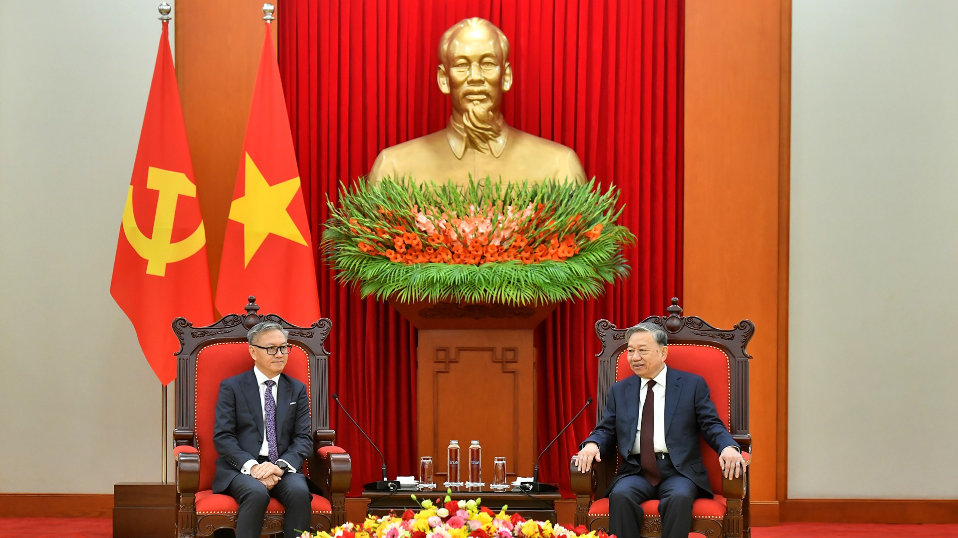 [Foto] Líder partidista de Vietnam recibe a ministro de Relaciones Exteriores de Laos