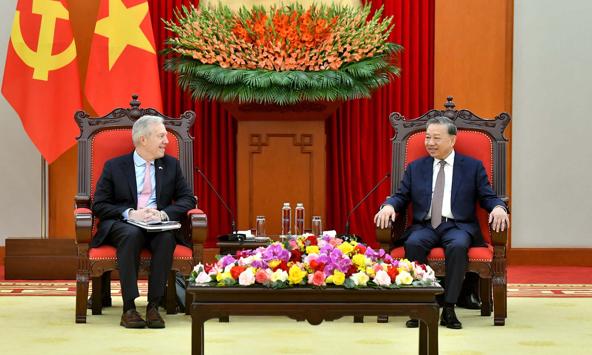 [Foto] Líder partidista vietnamita recibe a delegación de empresas del Consejo Empresarial Estados Unidos-Asean