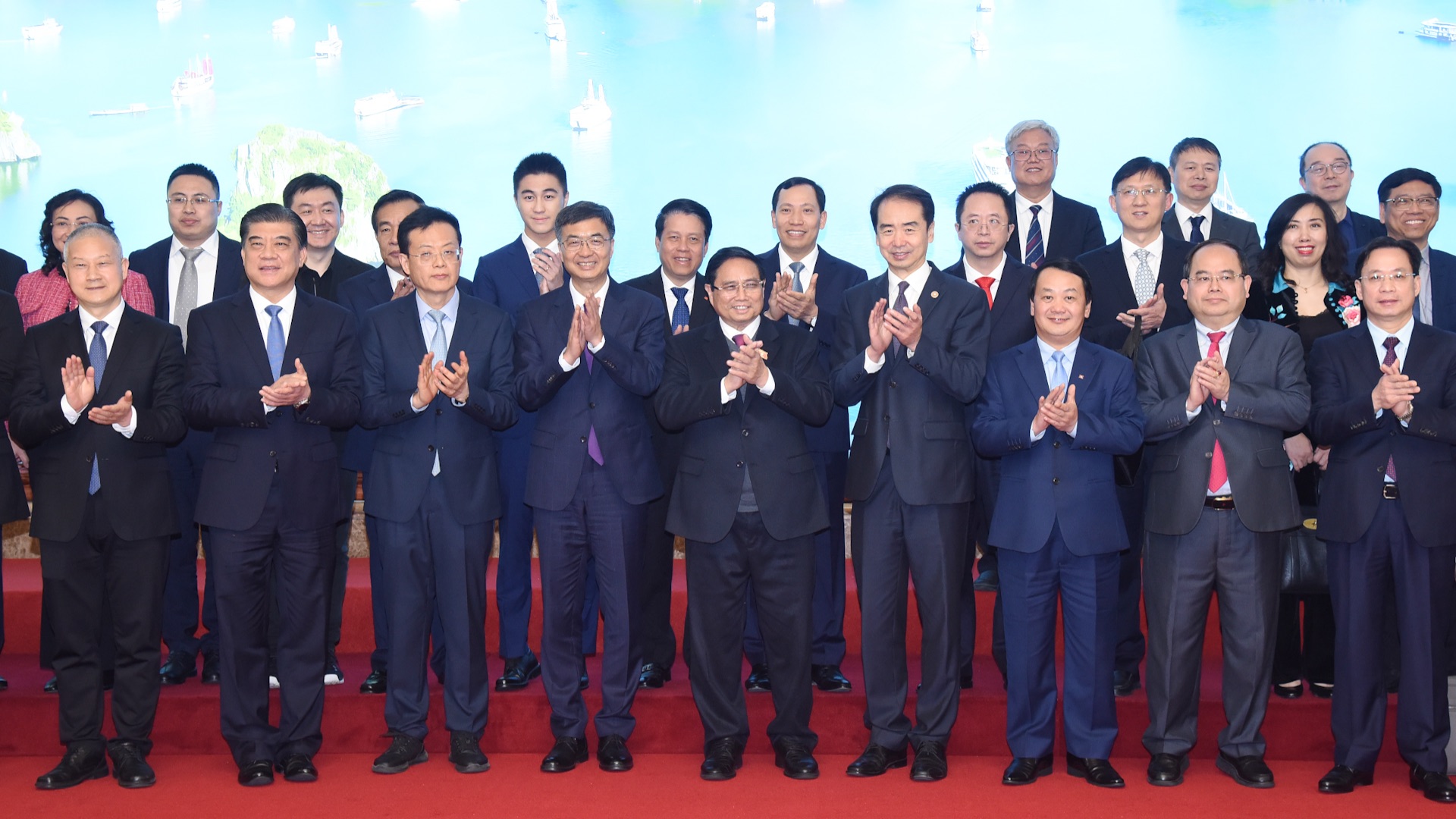 [Foto] Primer ministro de Vietnam recibe al secretario del Comité partidista en Guangxi