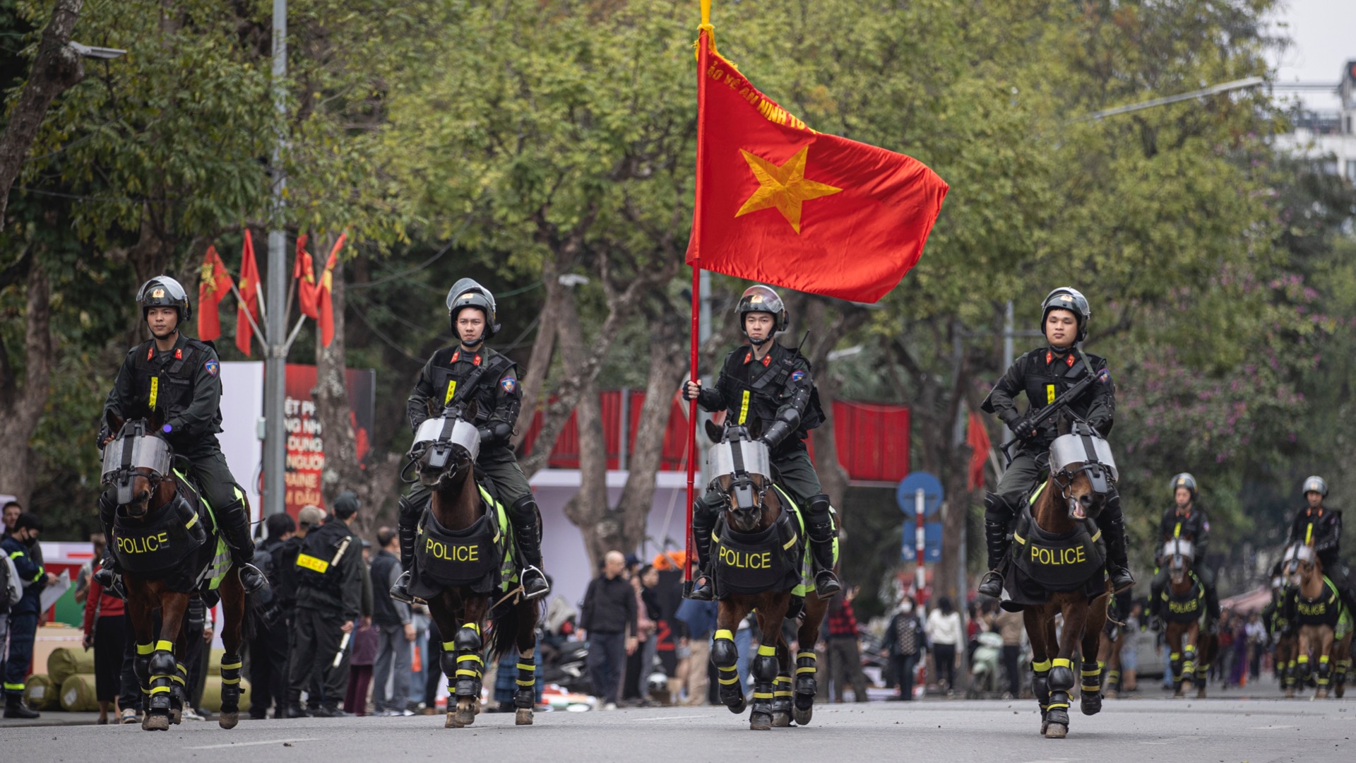 [Foto] Ensayo para el programa por el 80 aniversario del Día Tradicional de la Policía Popular de Vietnam