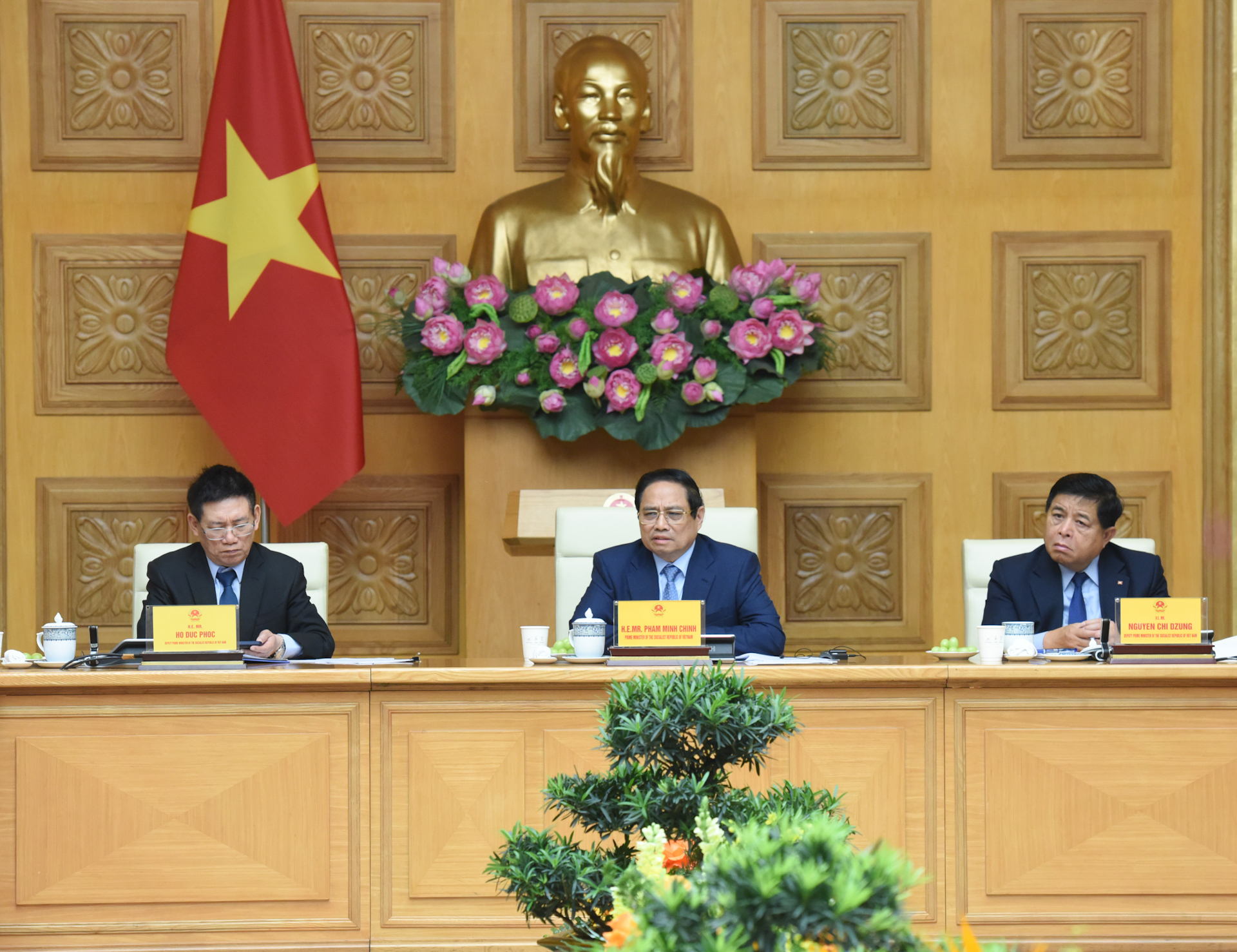 [Foto] Premier vietnamita se reúne con representantes de empresas estadounidense