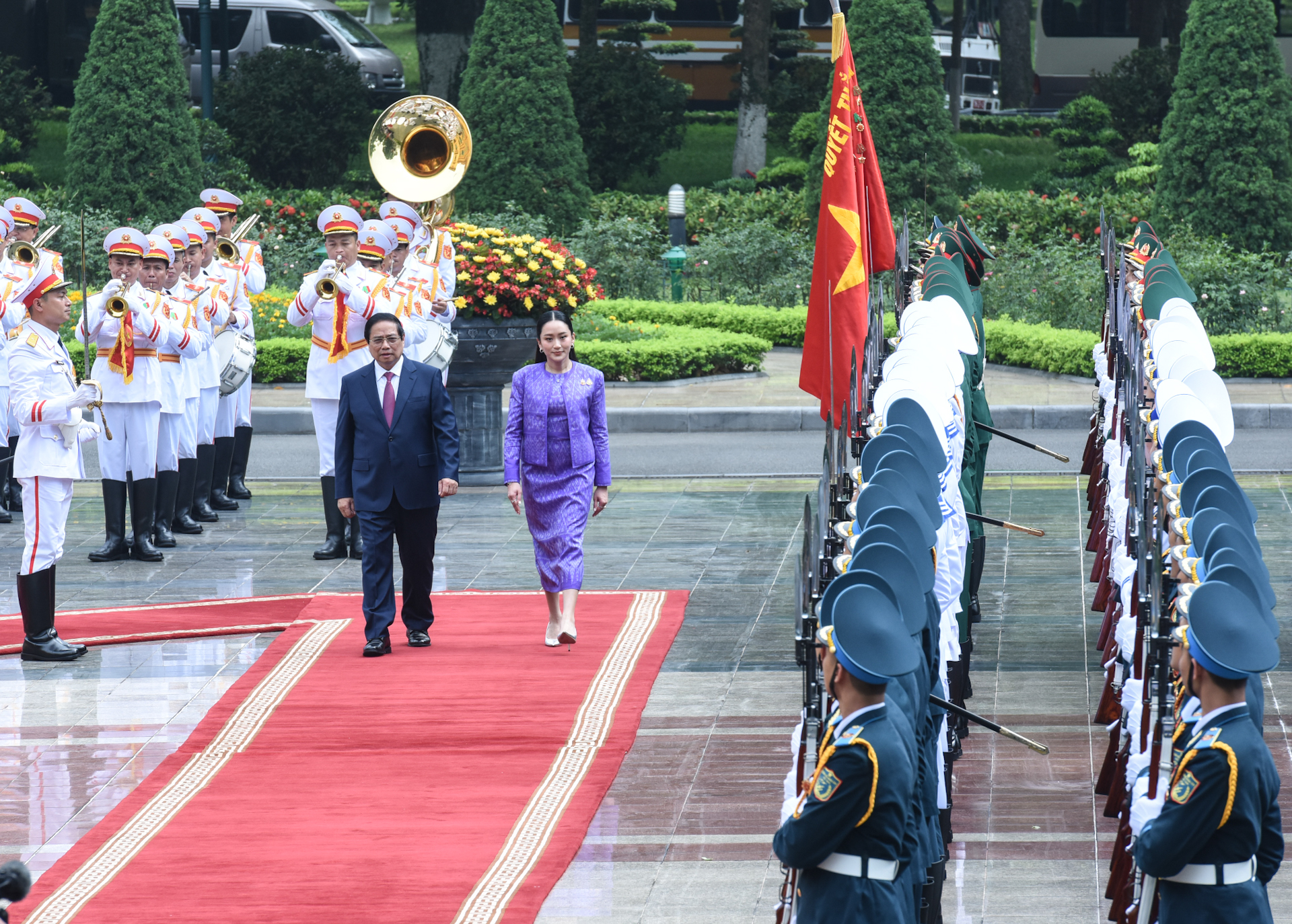 [Foto] Premier vietnamita preside ceremonia de bienvenida a su homóloga tailandesa