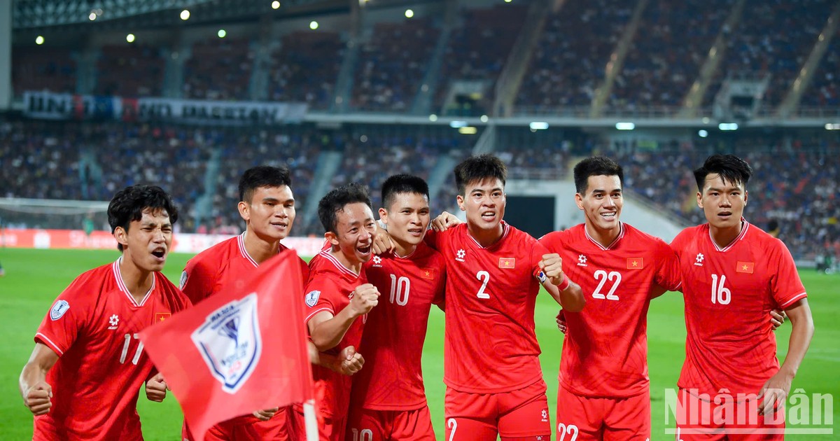 [Fotos] Bellos momentos del partido final de la Copa de Fútbol de la Asean entre Vietnam y Tailandia