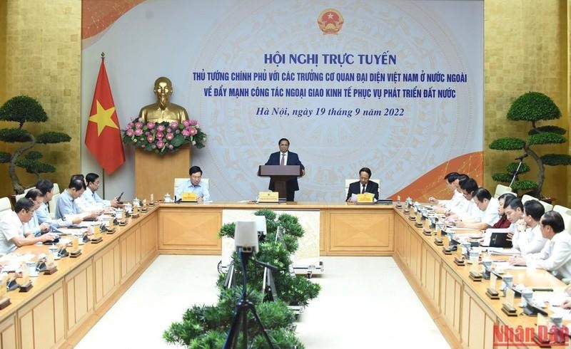 El primer ministro de Vietnam, Pham Minh Chinh, preside la cita.