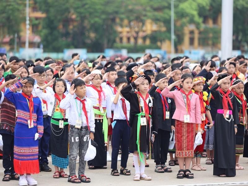 Los delegados son 263 niños destacados de los 54 grupos étnicos de Vietnam. (Fotografía: tienphong.vn) 