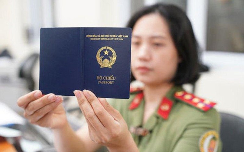 Vietnam agregará lugar de nacimiento a sección de notas de pasaporte | Nhan  Dan en línea en español
