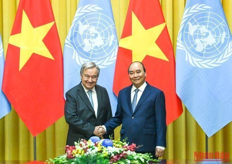 Vietnam puede ser modelo de éxito para otros países | Nhan Dan en línea en  español