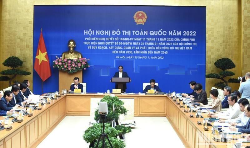El primer ministro Pham Minh Chinh dirige el evento. (Fotografía: Nhan Dan)