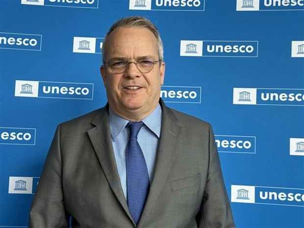El jefe del Secretariado de la Convención para la Salvaguardia del Patrimonio Cultural Inmaterial de 2003 de la Unesco, Tim Curtis. (Fotografía: VNA)