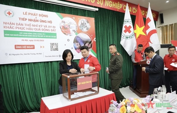 Cruz Roja de Vietnam recibe más de 400 mil dólares en apoyo a Turquía y  Siria | Nhan Dan en línea en español