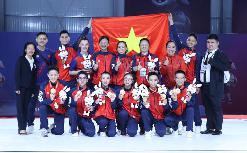 El equipo aeróbico de Vietnam gana medalla de oro en la categoría de grupos. (Fotografía: VNA)