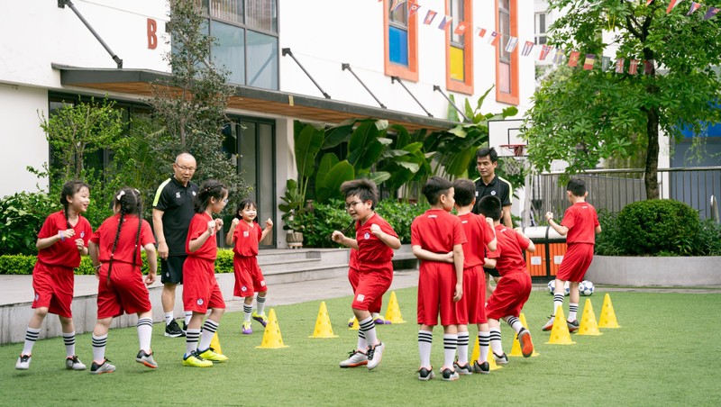 En la academia internacional de fútbol Park Hang-seo. (Fotografía: VNA)